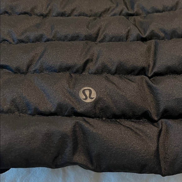 lululemon packable down puff jacket - Picture 4 of 8